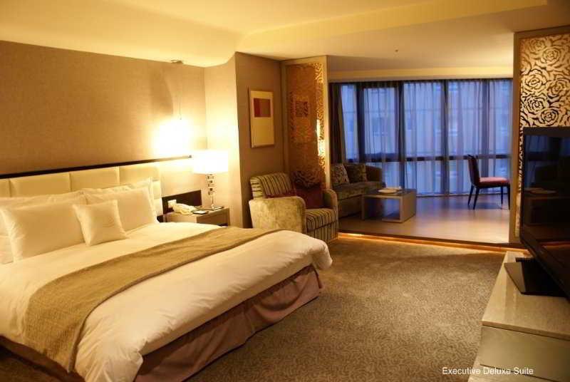 Monarch Skyline Hotel Luzhu Экстерьер фото